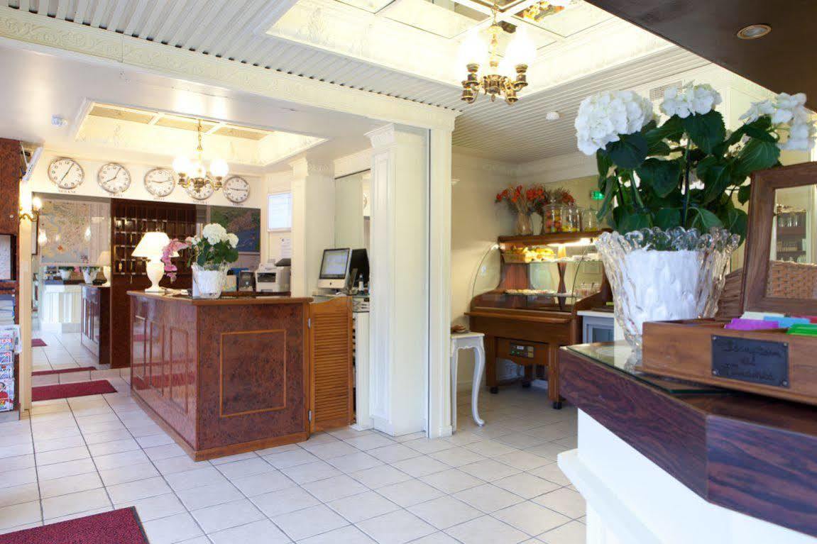 Abalys Hotel Брест Экстерьер фото